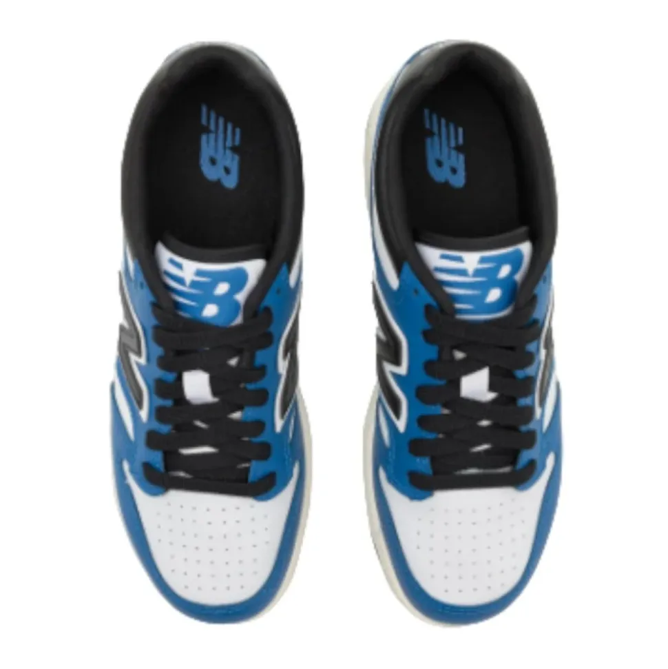 Basketballinspirerte sneakers