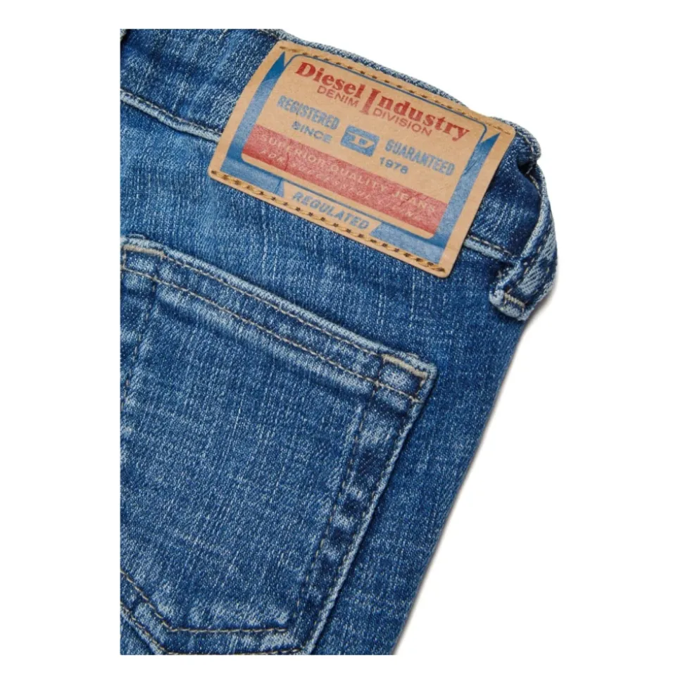 Bermuda i denim med fem lommer