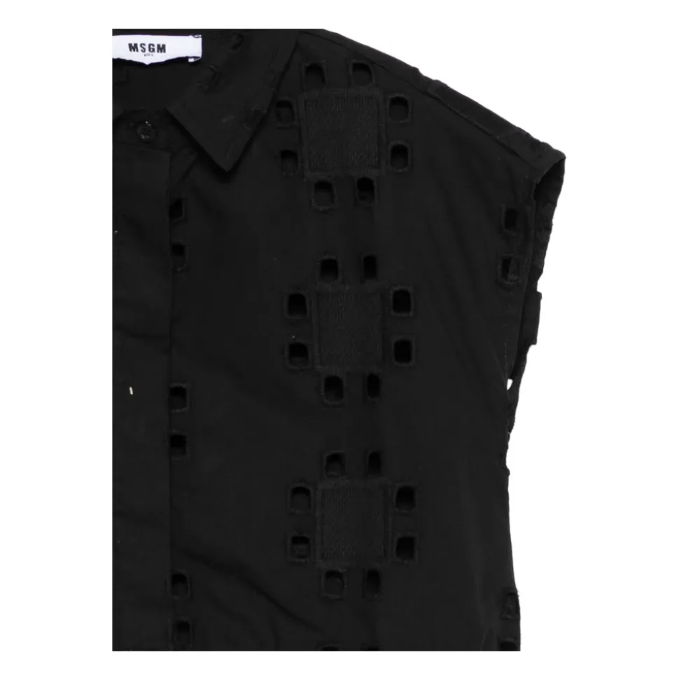 Camicia in sangallo smanicata
