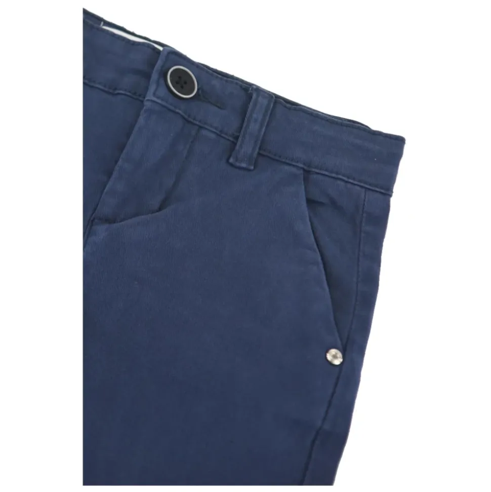 Chino Bukser