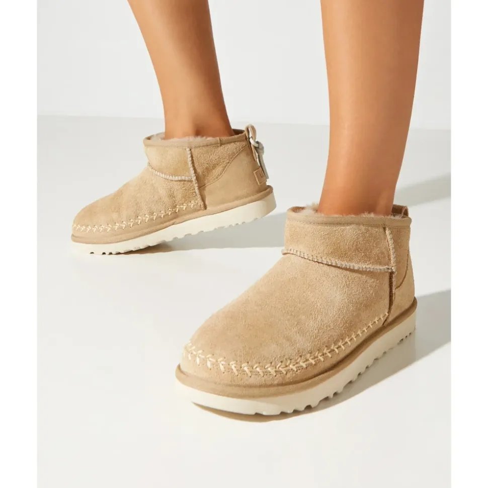 Classic Ultra Mini Biarritz Boot