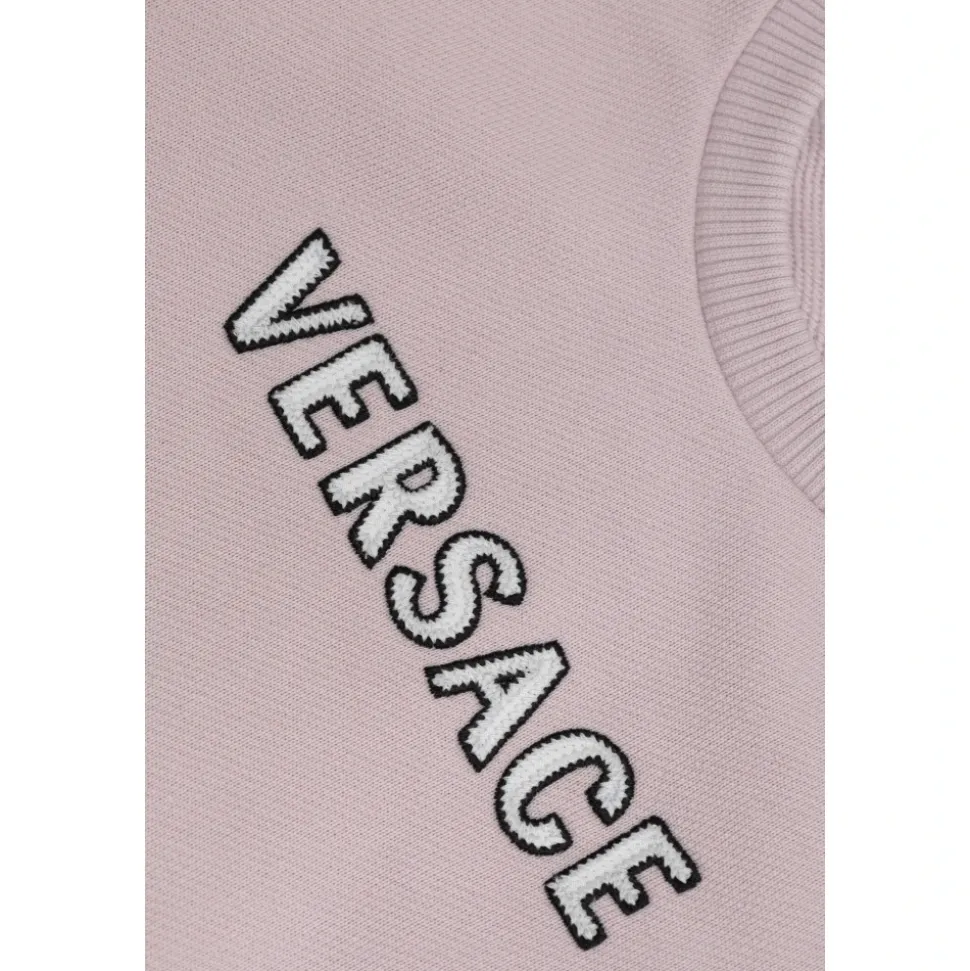 Genser med brodert logo