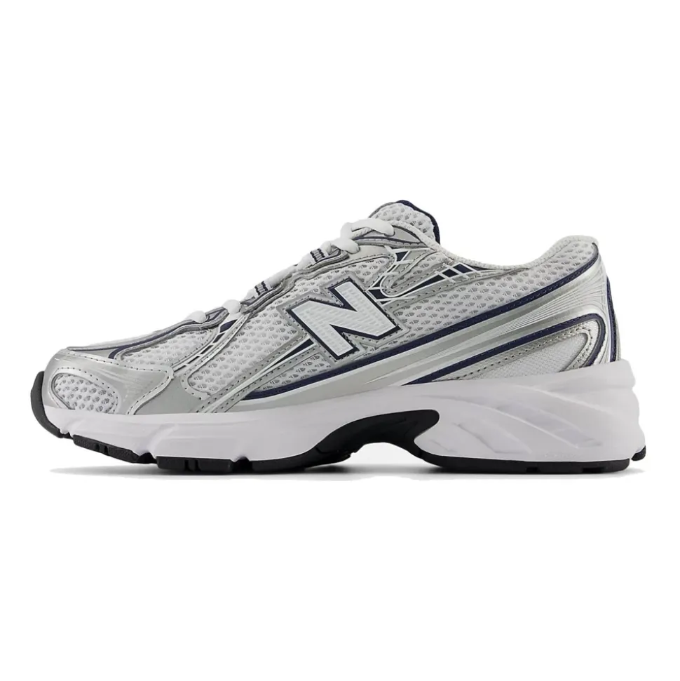 740 GS Sneakers