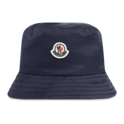 Hatt med logomerke