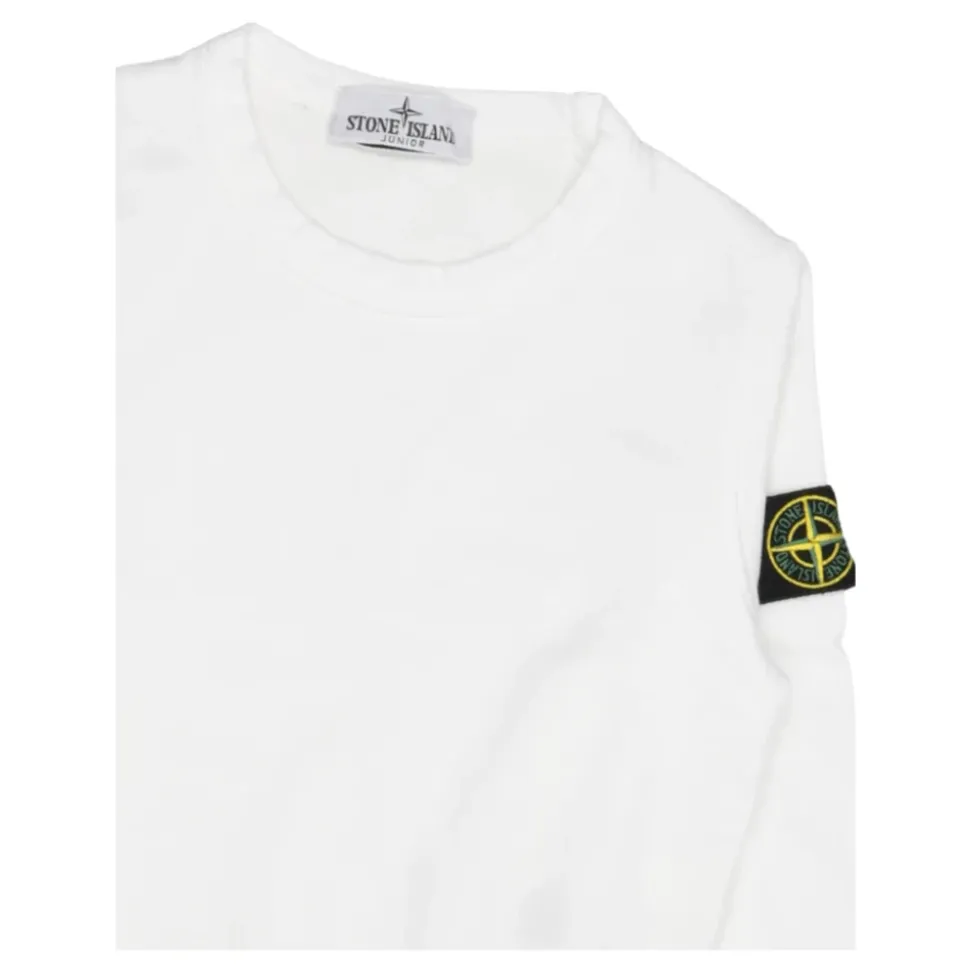 Hvit genser med logodetalj