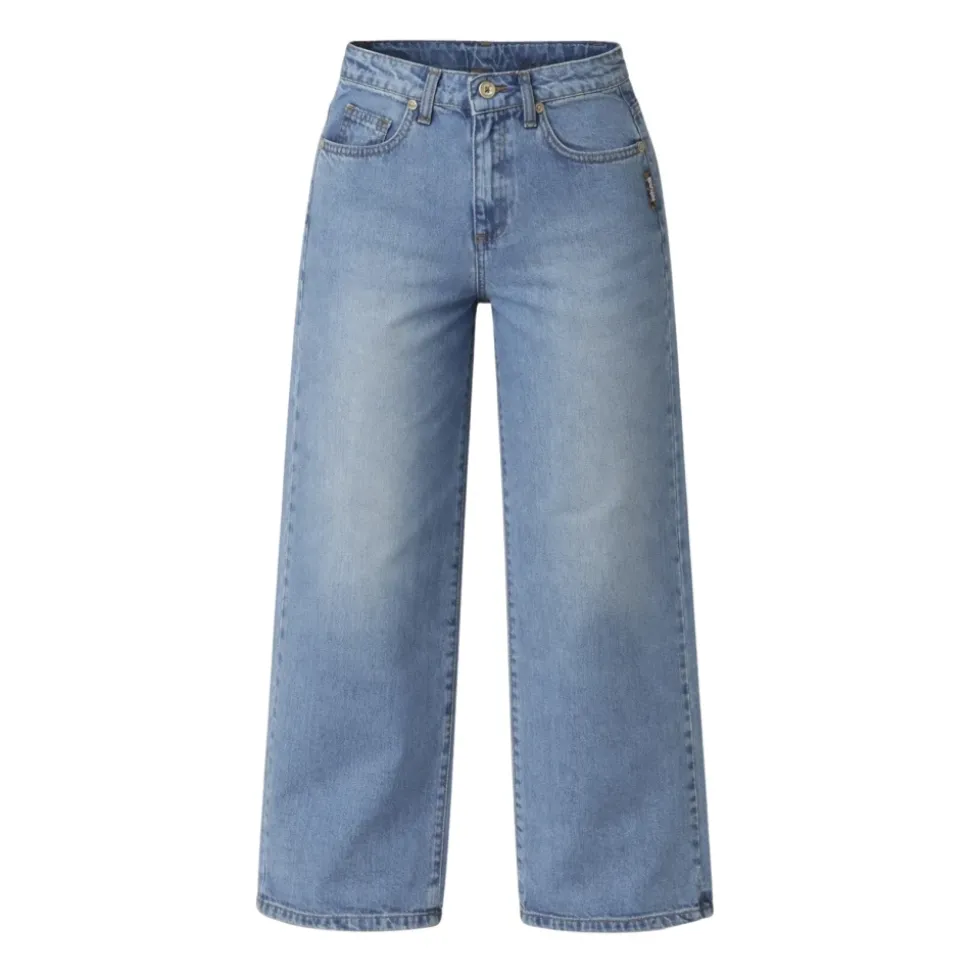 Jeans a sigaretta