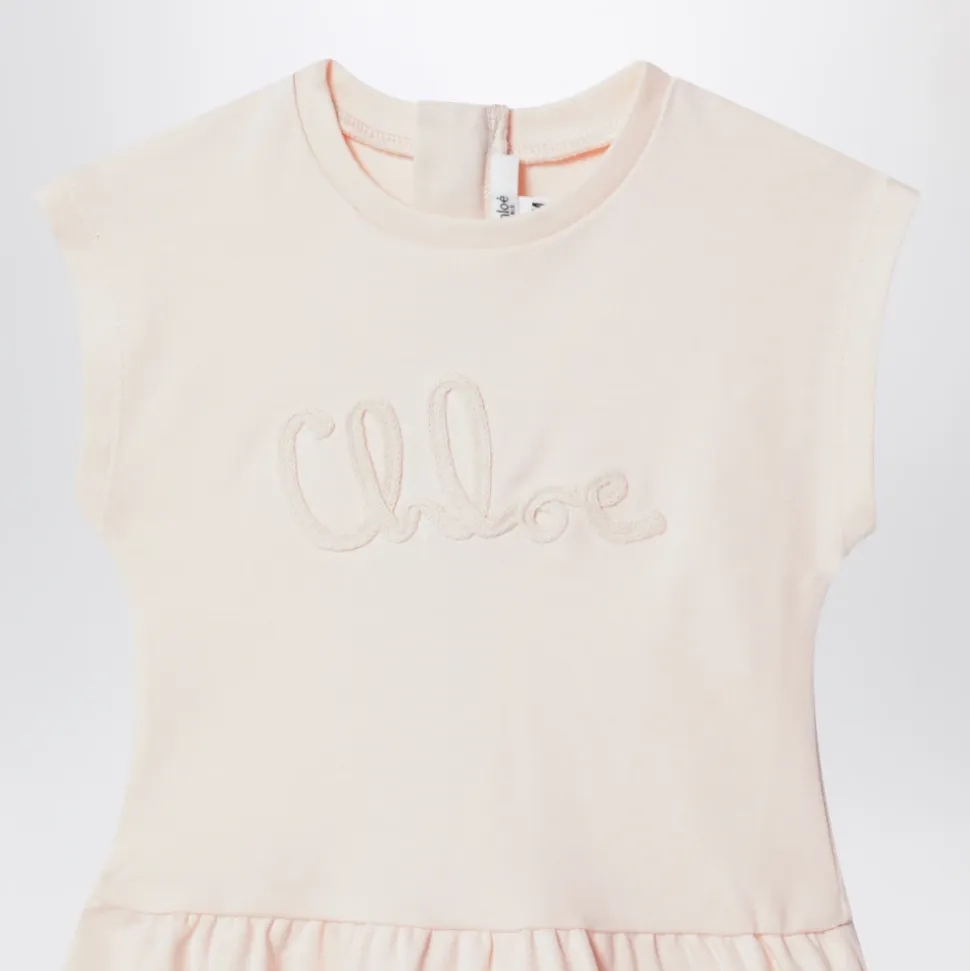 Kortermet kjole
