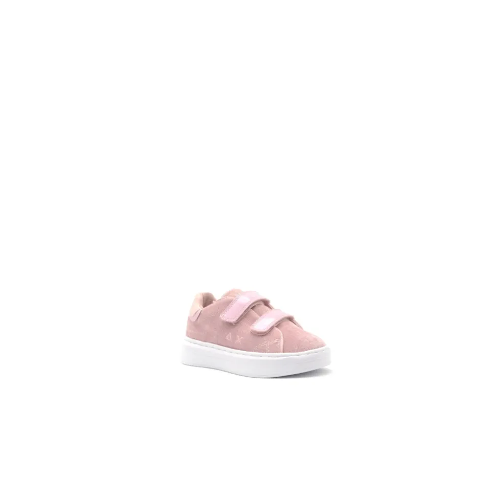 Low Top Sneakers