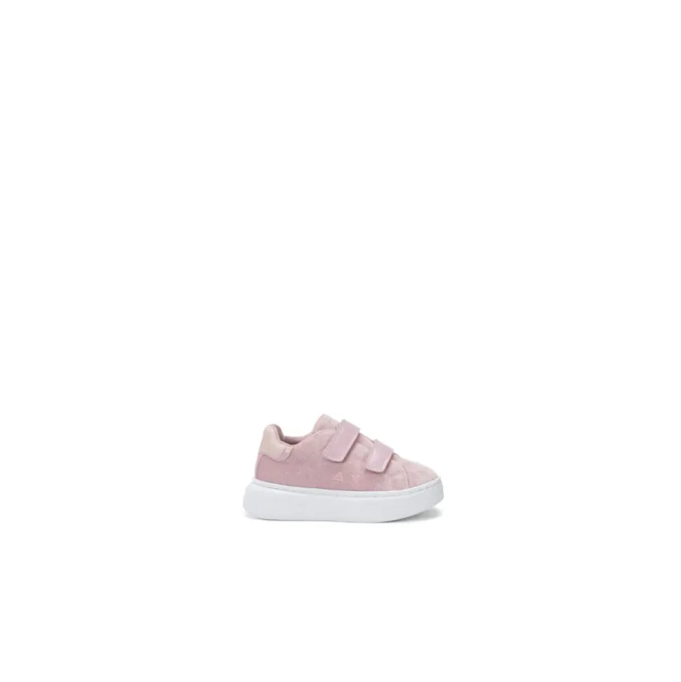 Low Top Sneakers