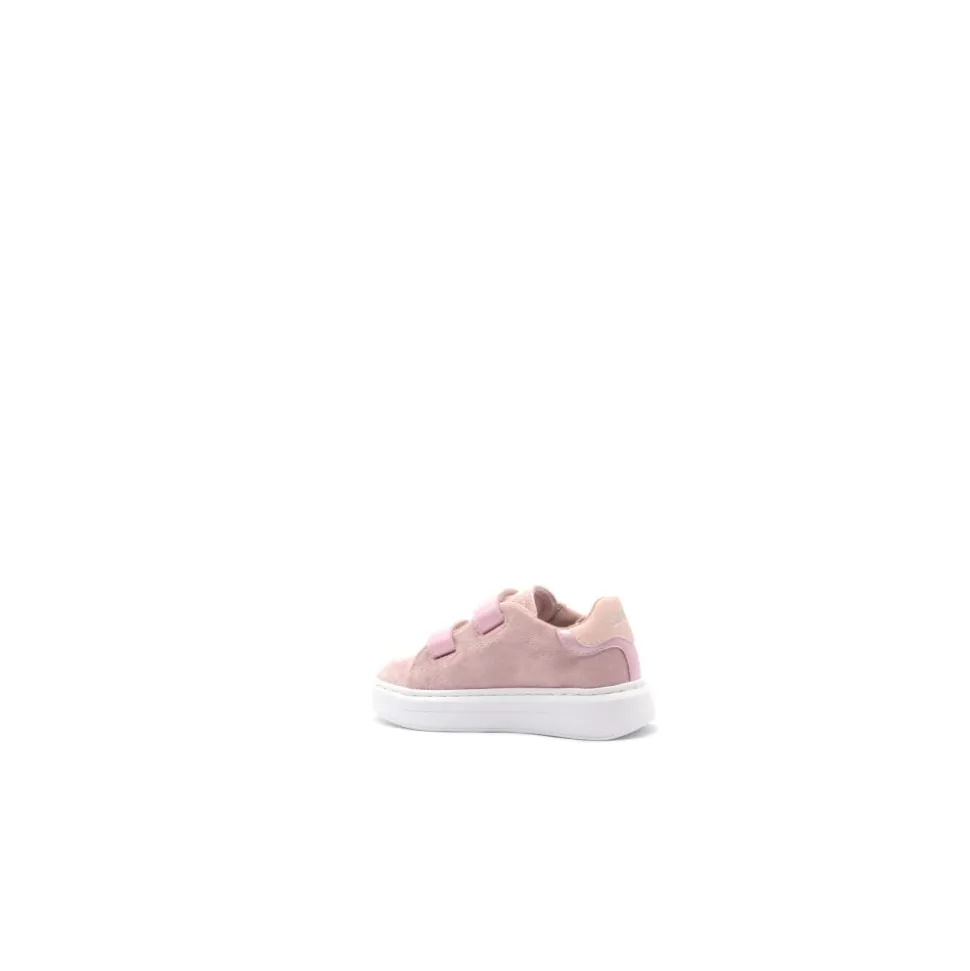 Low Top Sneakers