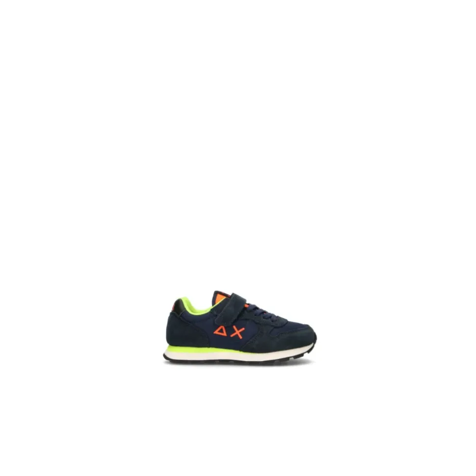 Low Top Sneakers
