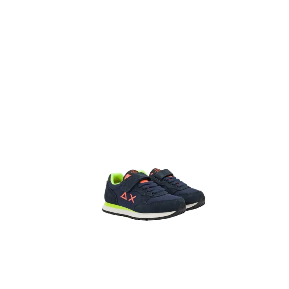 Low Top Sneakers