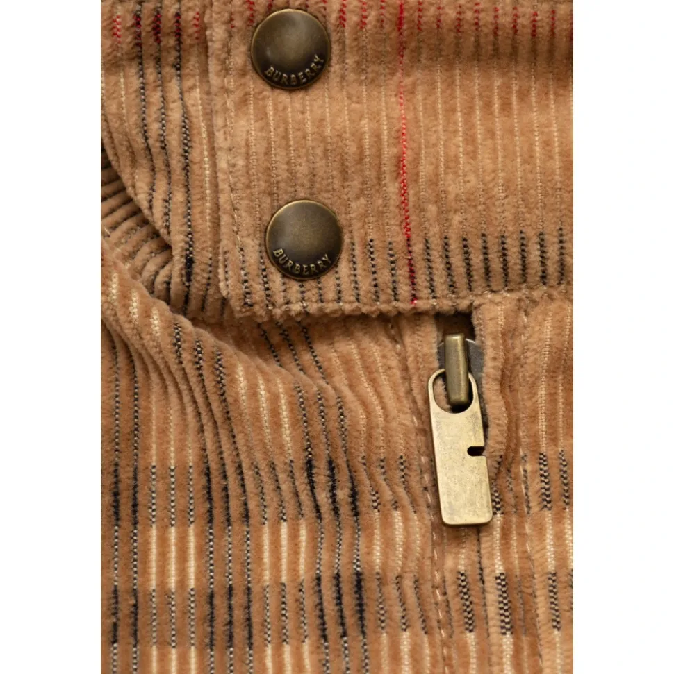 Ribbestrikket jakke