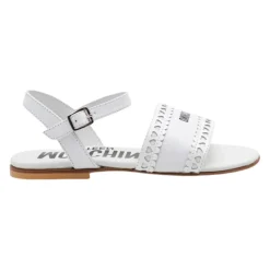 Sandaler i perforert skinn med hjerte