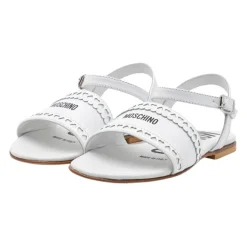 Sandaler i perforert skinn med hjerte