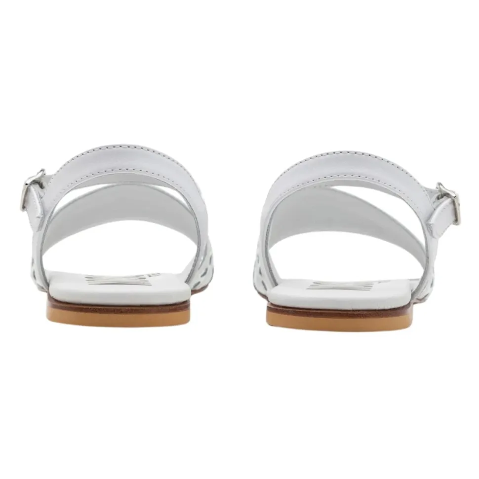 Sandaler i perforert skinn med hjerte