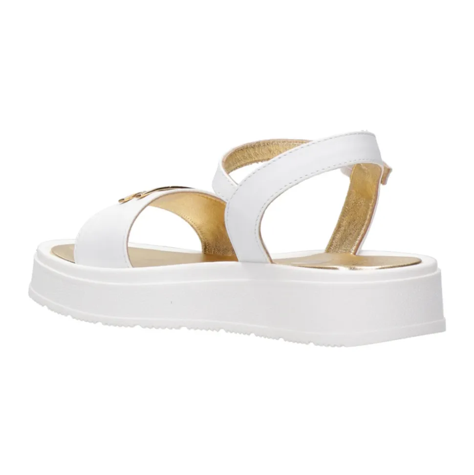 Sandaler i skinn