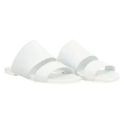Sandaler i skinn