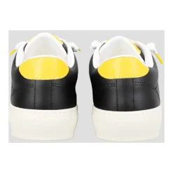 Skinn Sneakers