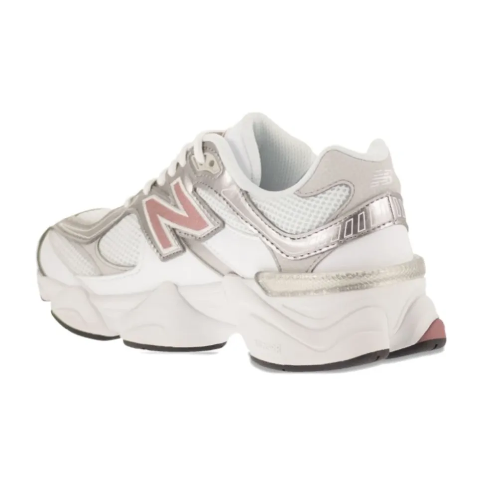 9060 Sneakers