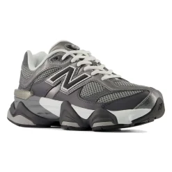 9060 Sneakers