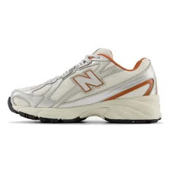 740 Sneakers