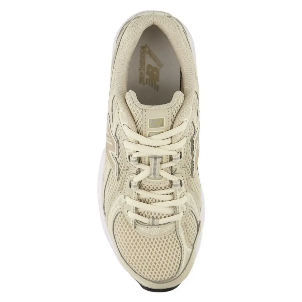 740 Sneakers