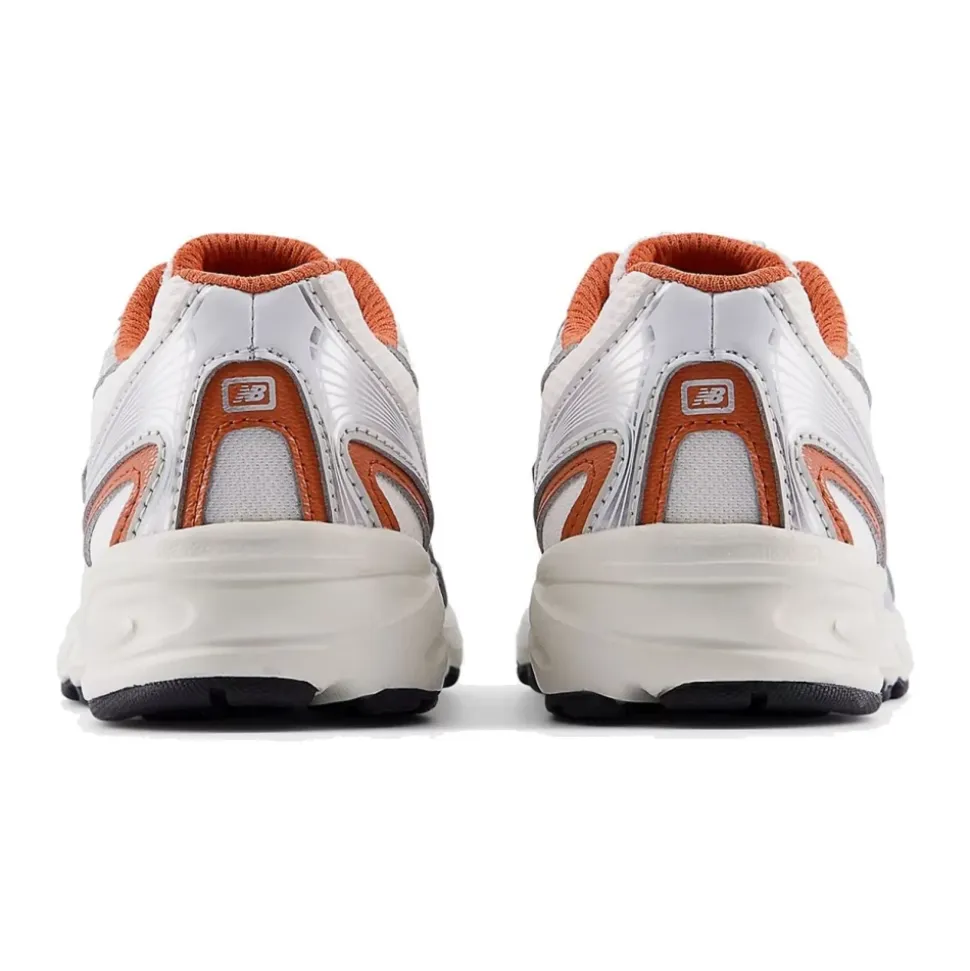 740 Sneakers