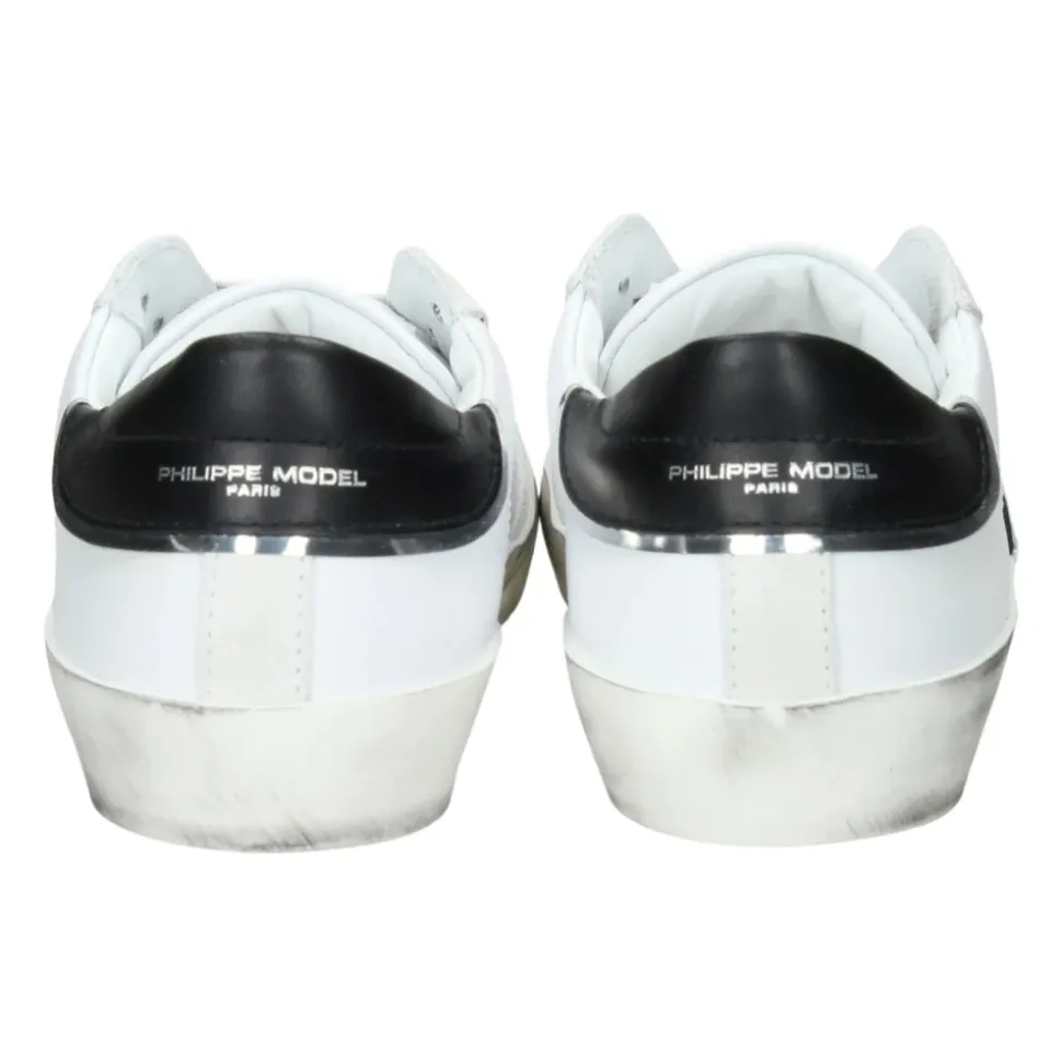 Temple Sneakers
