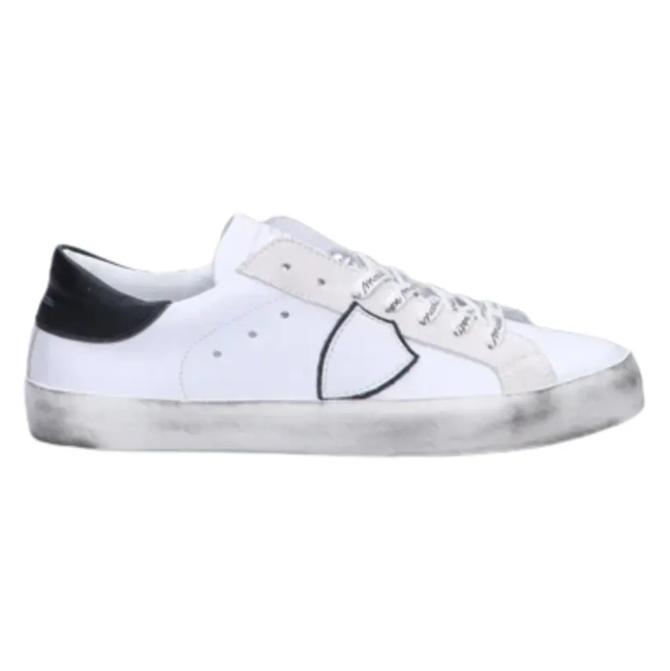 Temple Sneakers