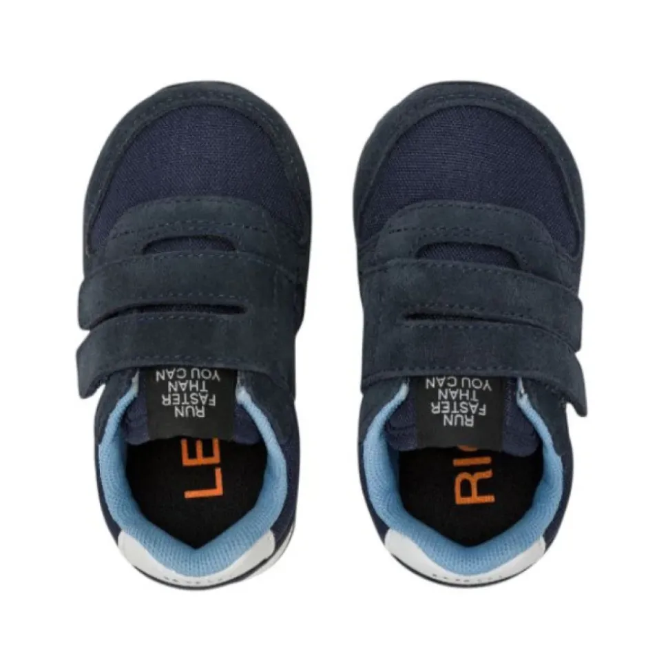 Tom Solid Sneaker