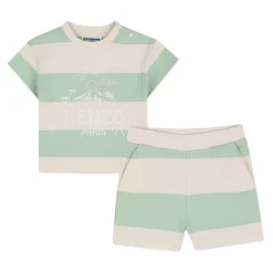 T-skjorte og Bermuda-shorts sett