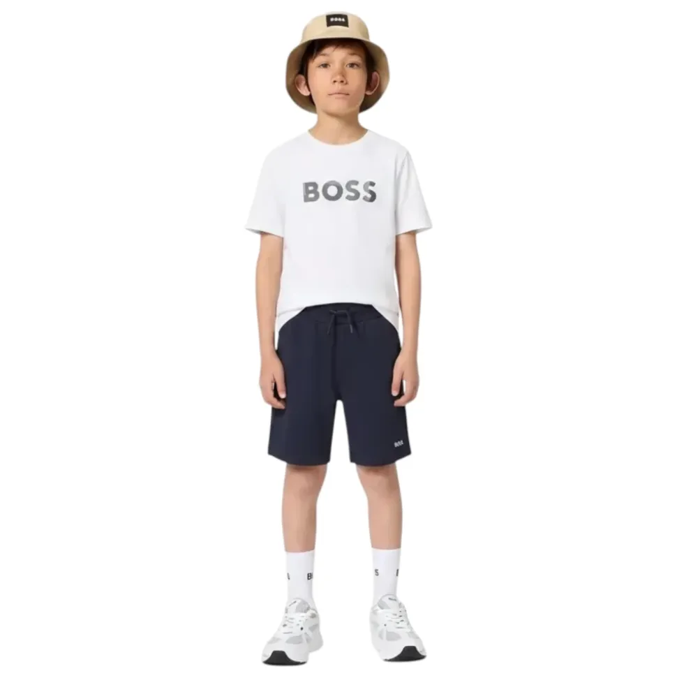 T-skjorte og shortssett