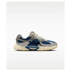 V5 RNR Sneakers