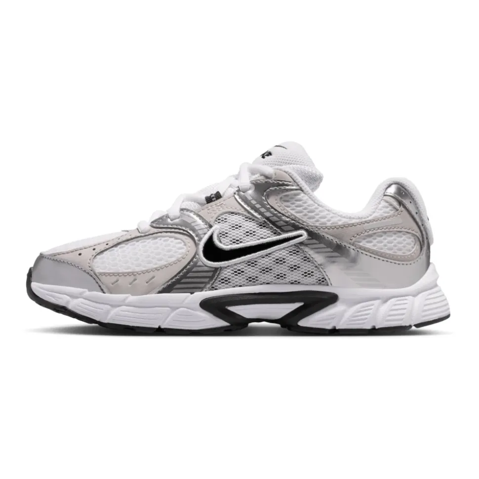 V5 RNR Sneakers